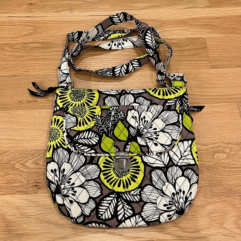vera bradley medium hipster crossbody bag in color citron floral pattern